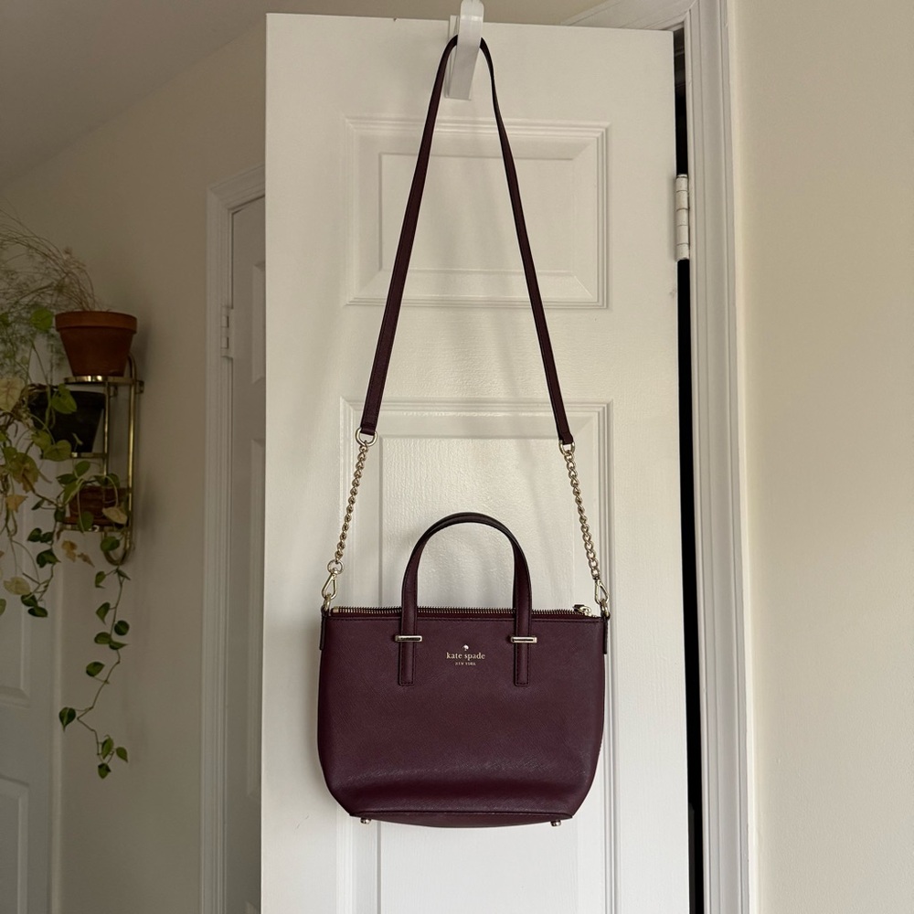 Kate Spade Burgundy Saffiano Leather Crossbody Satchel Gold Chain Strap Red Wine - Picture 2 of 7